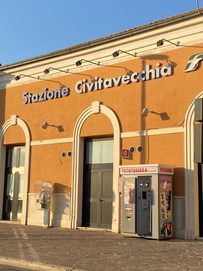 Lupen III Panzió Civitavecchia Kültér fotó
